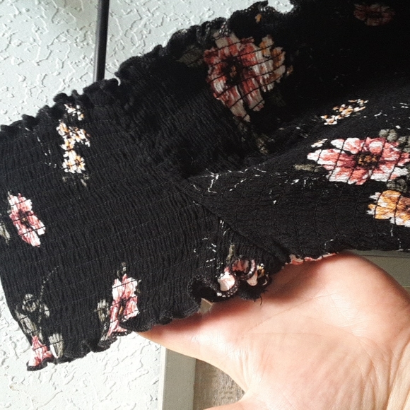 XL , Xhilaration, 2 piece bohemian wrap pants and matching smocked crop top. - Picture 9 of 11